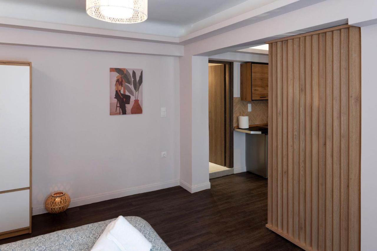 Niki Athens Suites - Cosy Suite In The Historical Center Of Ateny Zewnętrze zdjęcie