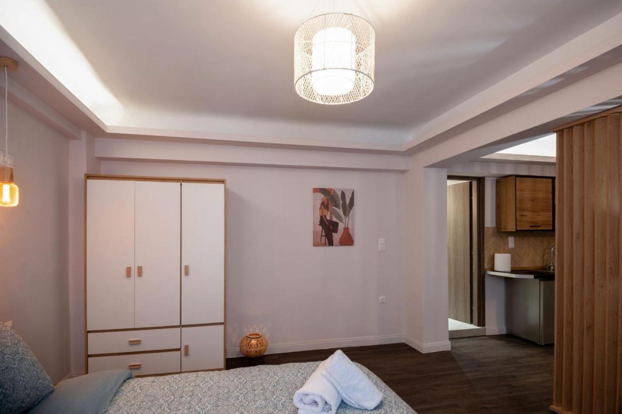 Niki Athens Suites - Cosy Suite In The Historical Center Of Ateny Zewnętrze zdjęcie