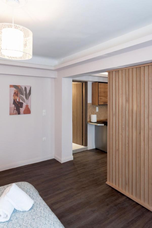 Niki Athens Suites - Cosy Suite In The Historical Center Of Ateny Zewnętrze zdjęcie