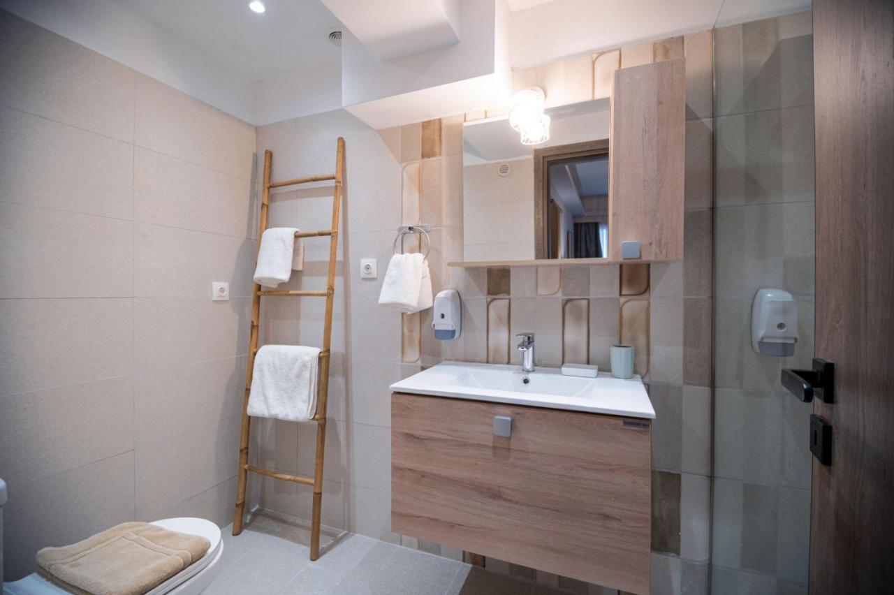 Niki Athens Suites - Cosy Suite In The Historical Center Of Ateny Zewnętrze zdjęcie